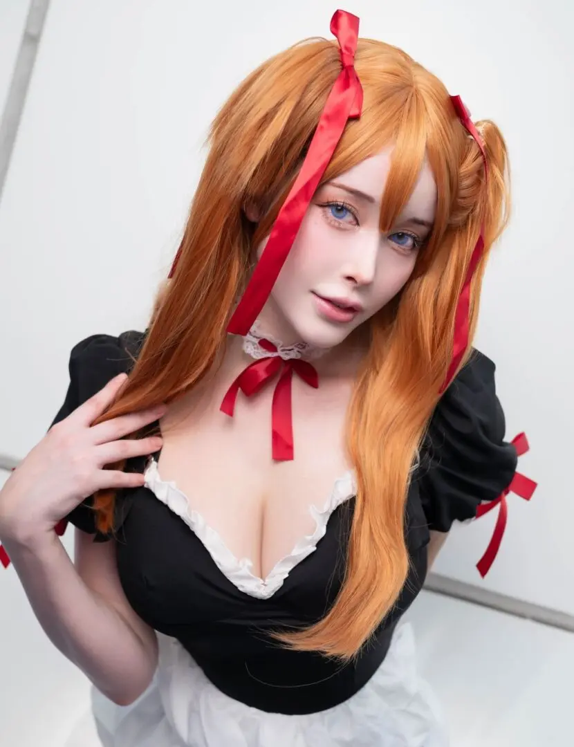 コスプレーヤー